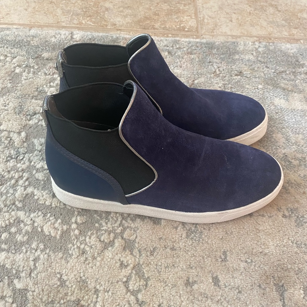 Sam Edelman Blue and Black Sneakers